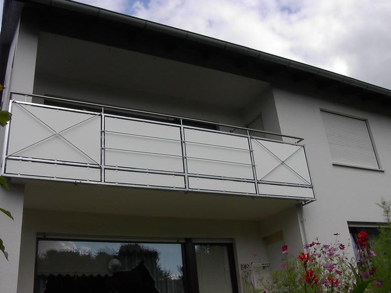 Balkon-Stahlgeländer