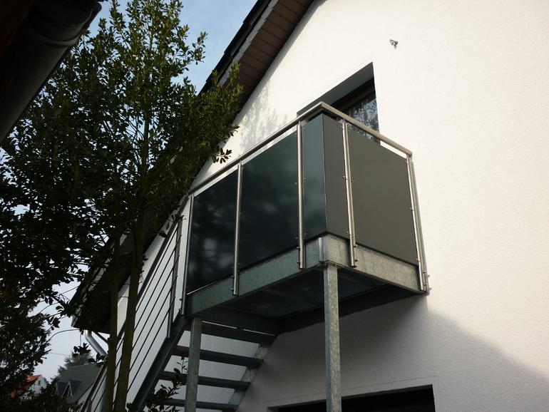 Balkon-Stahl-Werzalit-05